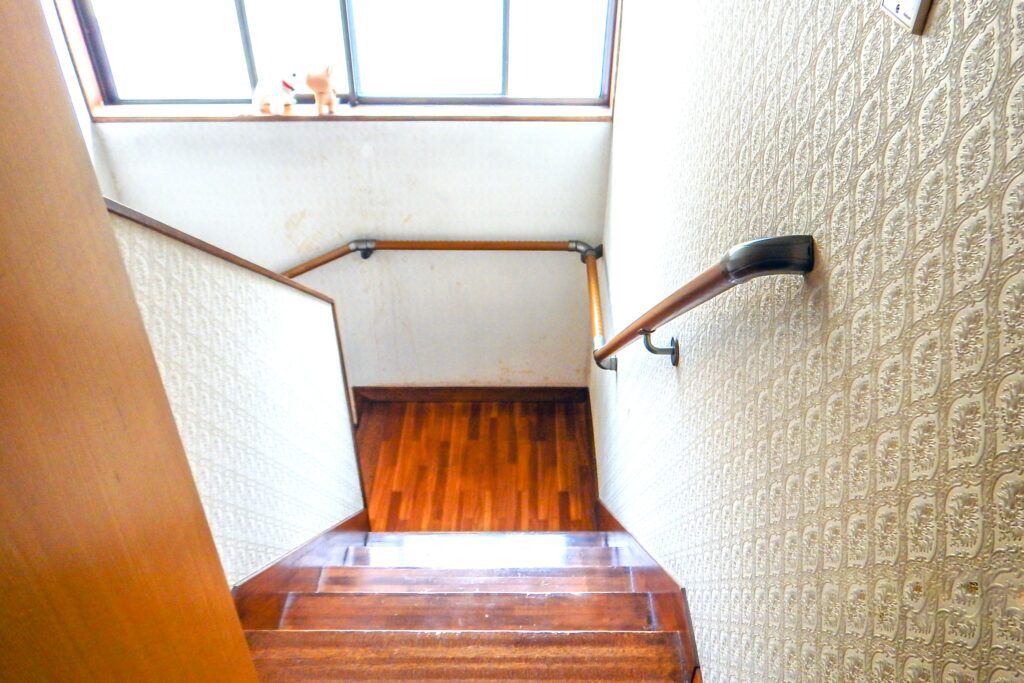 階段室　手すり